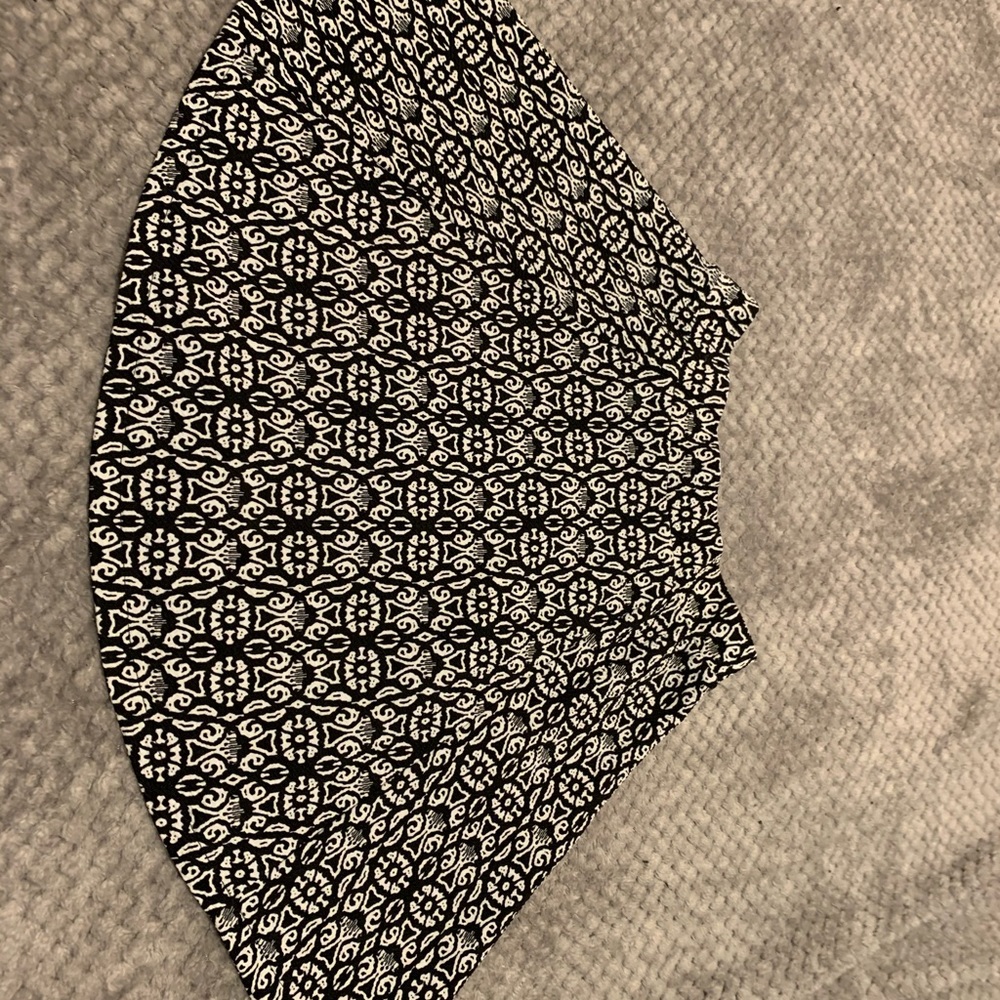 Black and white patterned racer skirt